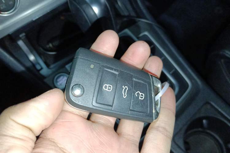 Used Volkswagen Golf 2016 230TSI Automatic Luxury Version
