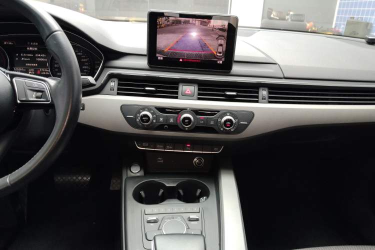 Used Audi A4L 2018 30th Anniversary Edition 40 TFSI Trendy Model