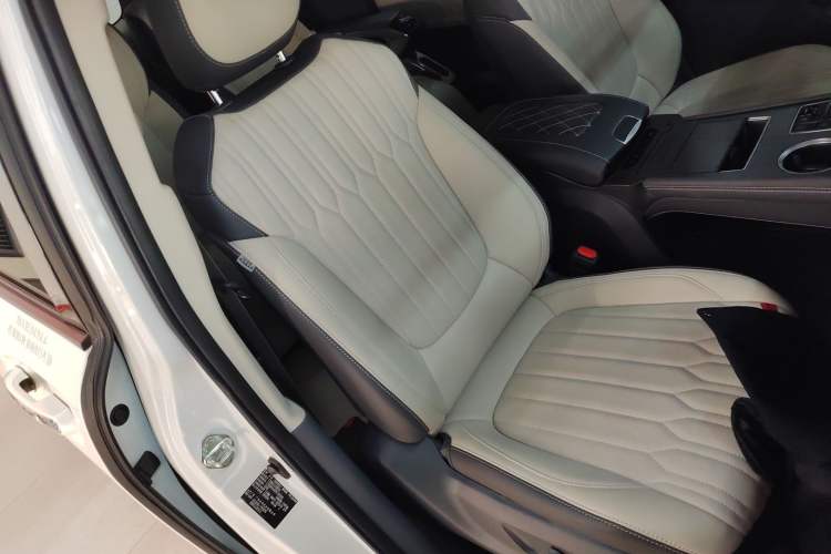 Used Toyota Sienna 2023 2.5L Hybrid Comfort Edition
