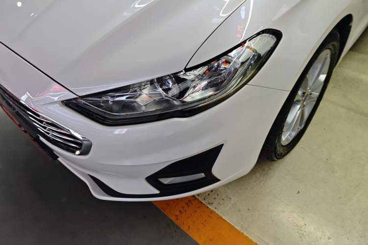 Used Ford Mondeo 2018 EcoBoost 180 Smart Control Fashion Model China V Standard
