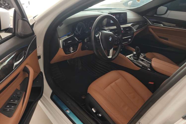 Used BMW 5 Series 2018 530Li Leading Model M Sport Package
