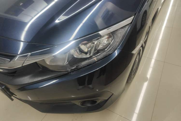 Used Honda Civic 2016 220TURBO CVT Luxury Edition
