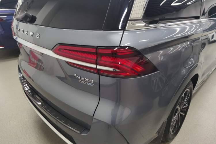 Used Roewe iMAX8 2021 400TGI Supreme Series Lu Zun Edition
