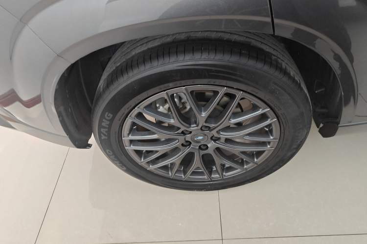 Used Oshan Z6 2022 Blue Whale 1.5T DCT Luxury Model