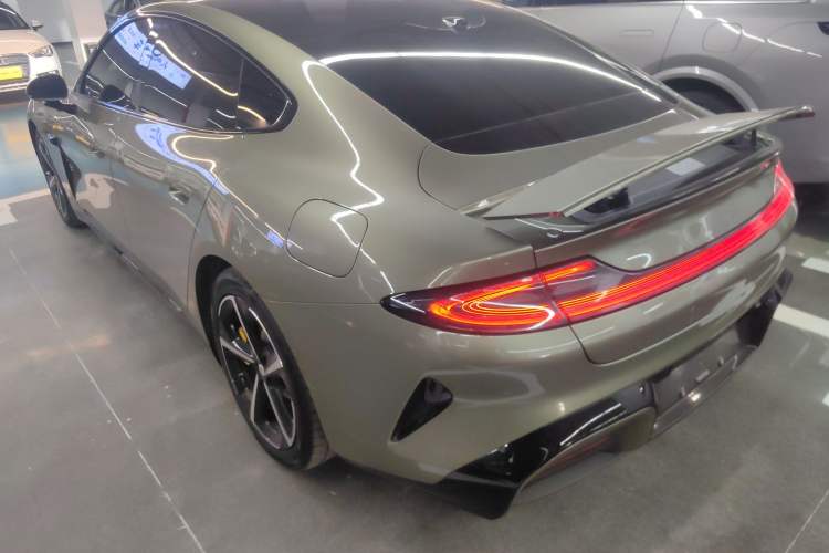 Used  SU7 2024 Four-Wheel Drive Ultra-Long Range Advanced Intelligent Driving Max Edition
