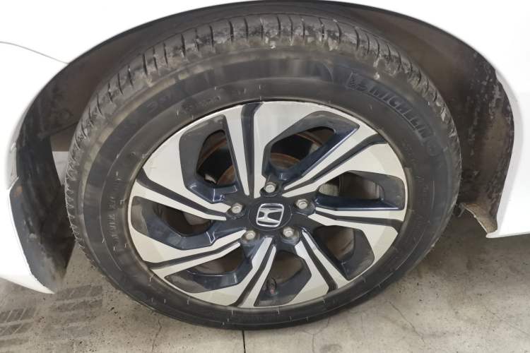 Used Honda Crider 2016 1.8L CVT Luxury Edition
