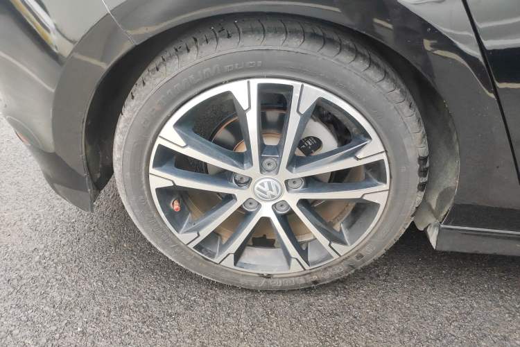 Used Volkswagen Golf 2016 1.4TSI Automatic R-Line
