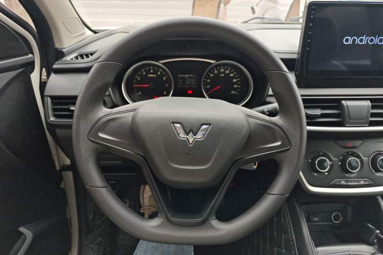 Used Wuling Hongguang S3 2018 1.5L Manual Standard Version China V Standard
