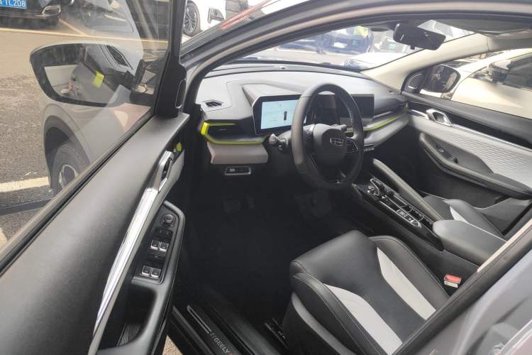 Used Geely Auto Coolray 2022 Bin Yue COOL 1.5TD DCT Ignite Edition
