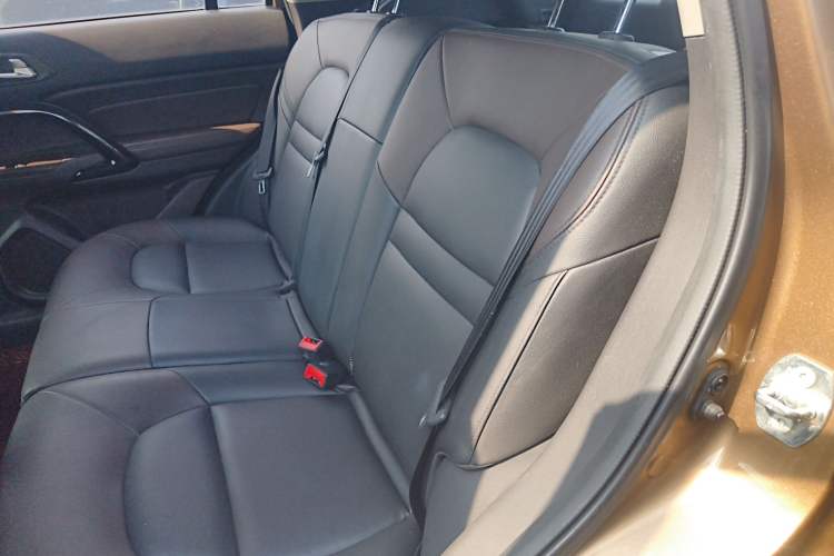 Used GAC Trumpchi GS4 2015 200T Manual Elite Edition
