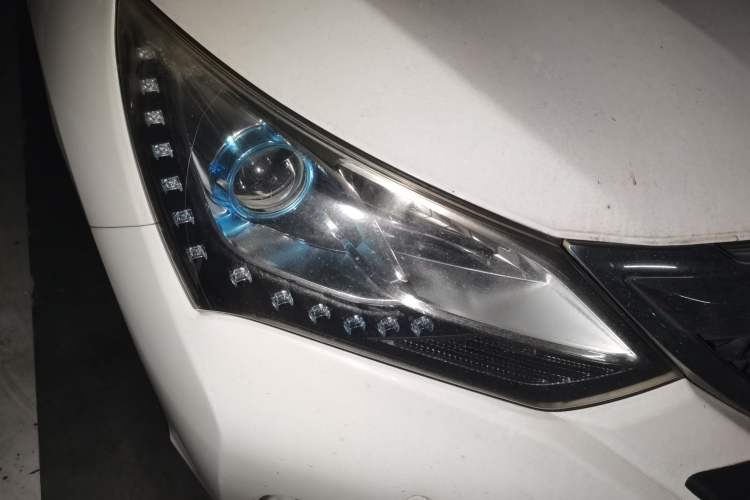 Used BYD Song 2016 Gaishi Edition 1.5TID Automatic Luxury Model
