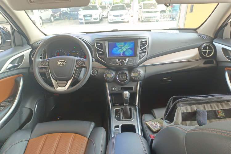 Used BYD Song 2016 2.0TID Automatic Prestige Edition
