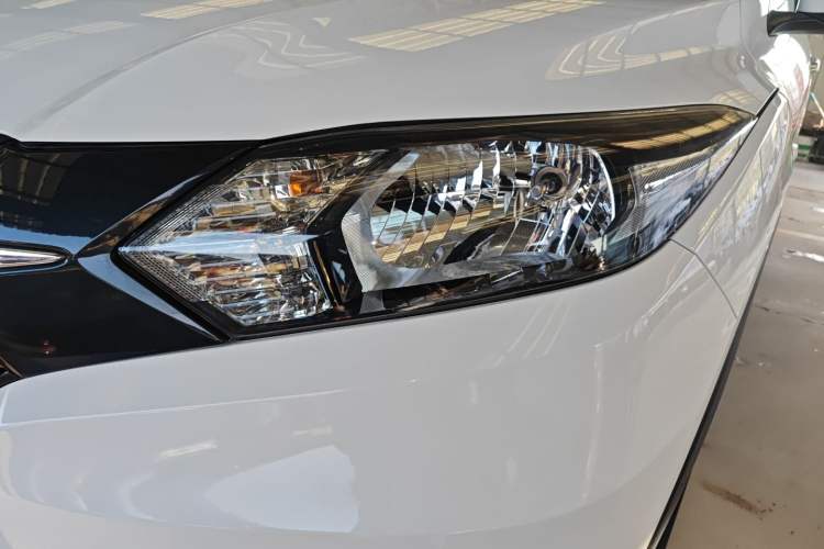 Used Honda Vezel 2015 1.5L CVT two-wheel drive Comfort trim
