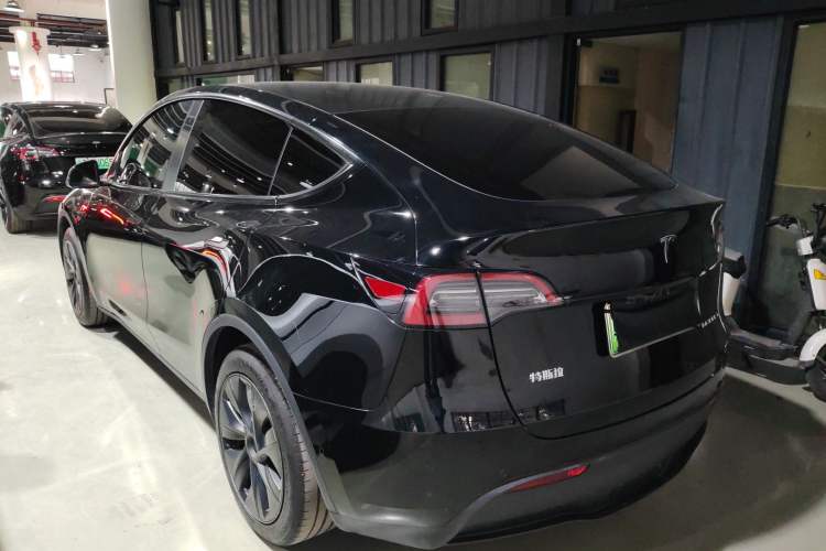 Used Tesla Model Y 2023 Rear-Wheel-Drive Version