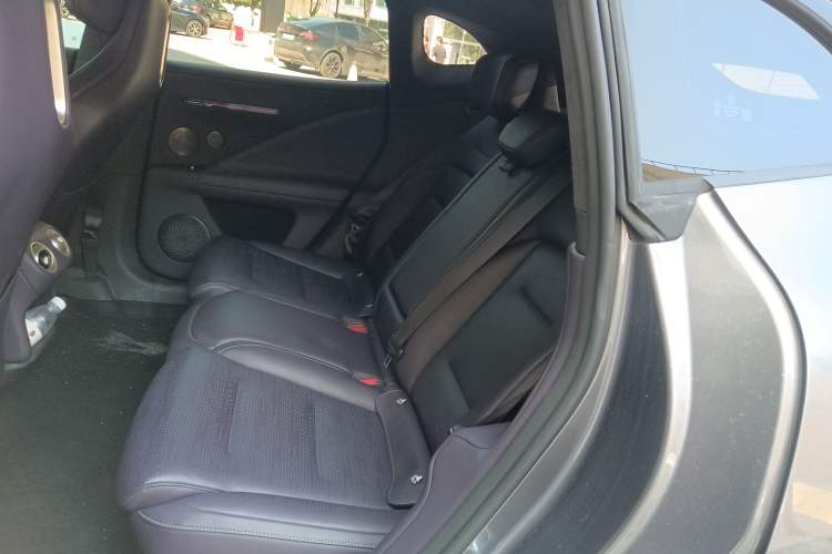 Used  07 2024 Max Extended-Range Edition
