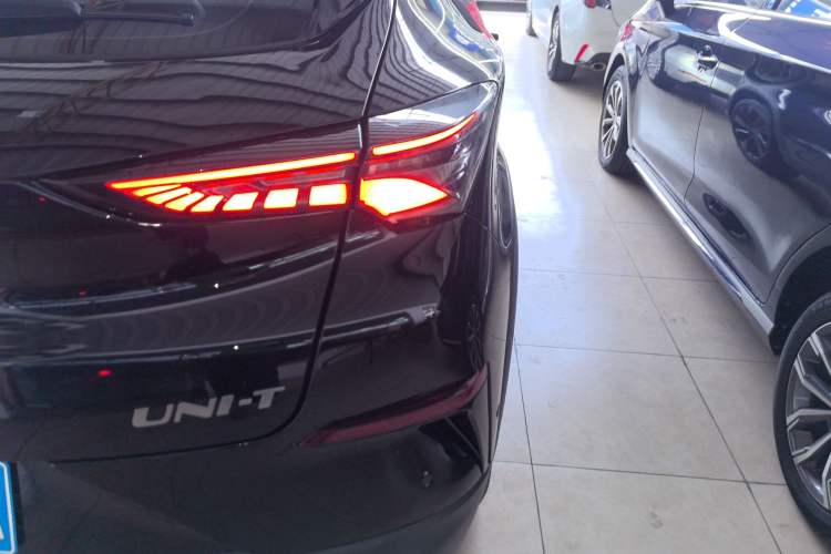 Used Changan UNI-T 2020 1.5T Flagship Version