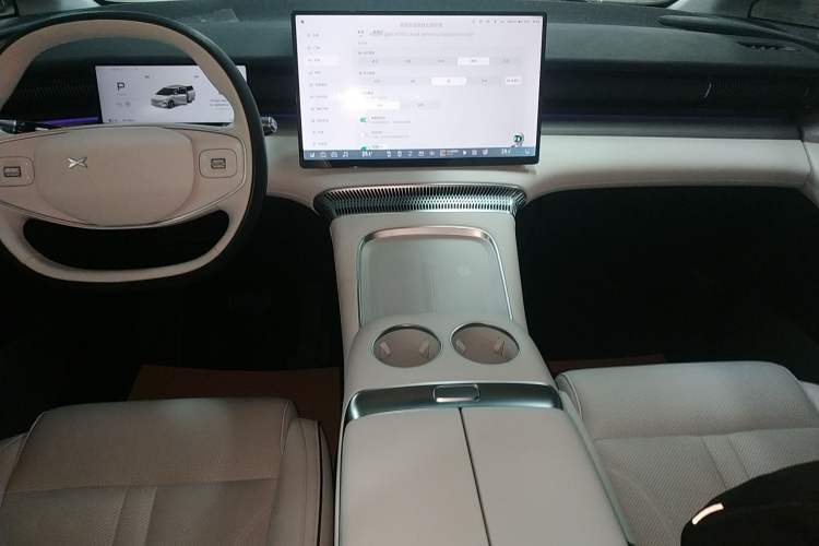 Used XPeng X9 2024 702 Ultra-Long Range Pro
