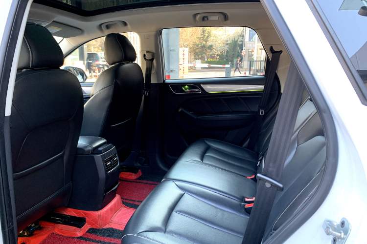 Used Roewe RX5 2019 20T Two-Wheel Drive Automatic 4G Connected Platinum Edition