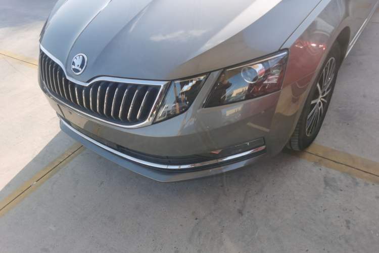 Used Skoda Octavia 2019 TSI230 DSG SmartDrive Luxury Edition China VI
