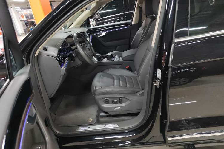 Used Volkswagen Touareg 2019 2.0TSI Ruiyi Edition China VI Standard
