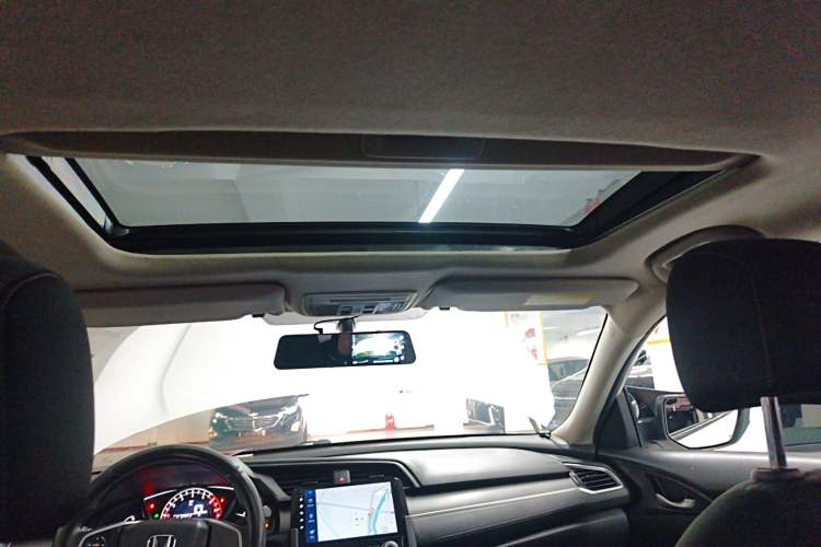 Used Honda Civic 2016 180TURBO CVT Comfort Version
