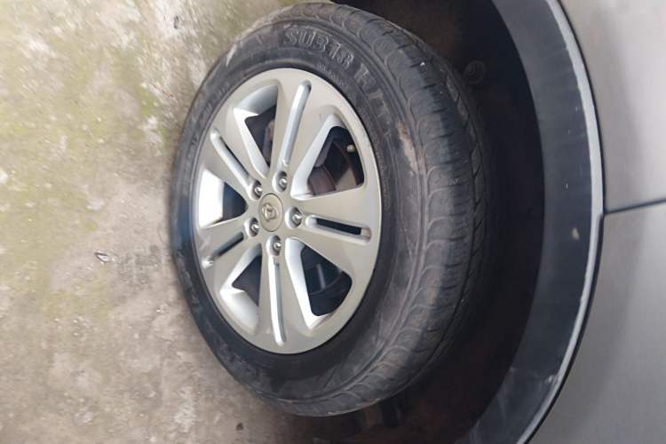 Used Oshan CX70 2016 1.6L manual luxury version