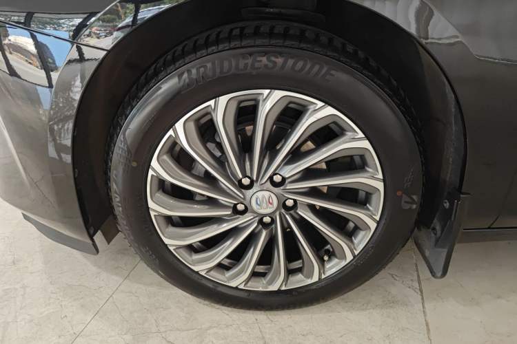 Used Buick LaCrosse 2023 28T Prestige Edition
