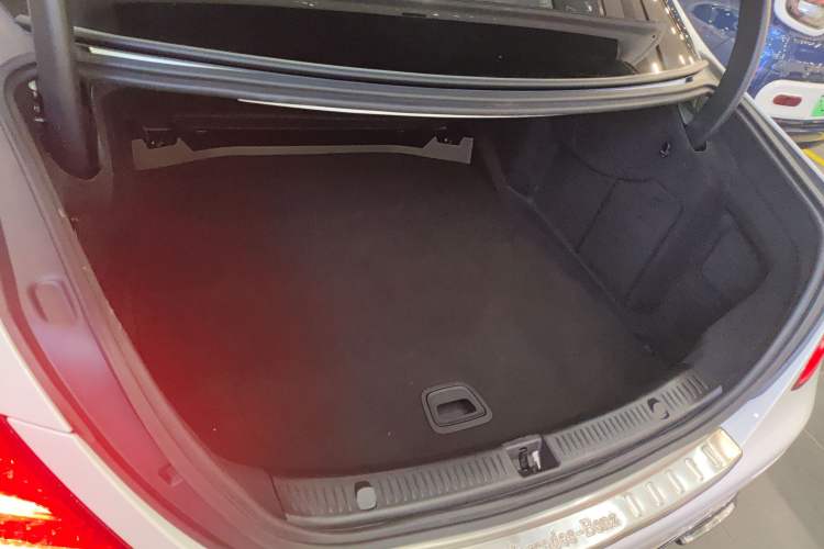 Used Mercedes-Benz E-Class 2020 Facelift E 260 L
