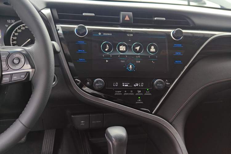 Used Toyota Camry 2019 2.0G Luxury Edition China VI Standard
