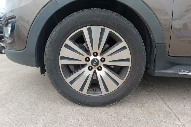 Used Kia Sportage R 2015 2.0L Automatic Two-Wheel Drive DLX Model