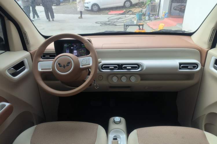 TDK.VehicleDetails.img