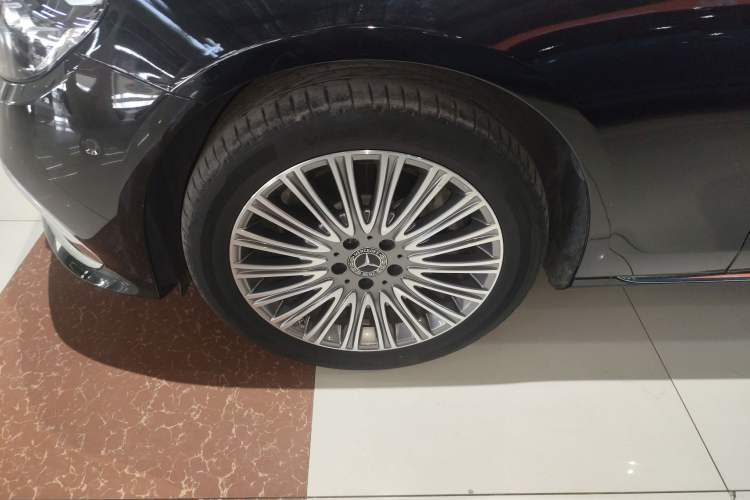 Used Mercedes-Benz E-Class 2023 E 300 L Stylish Model
