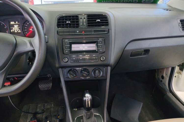 Used Volkswagen Polo 2016 1.4L Automatic Trendy Model
