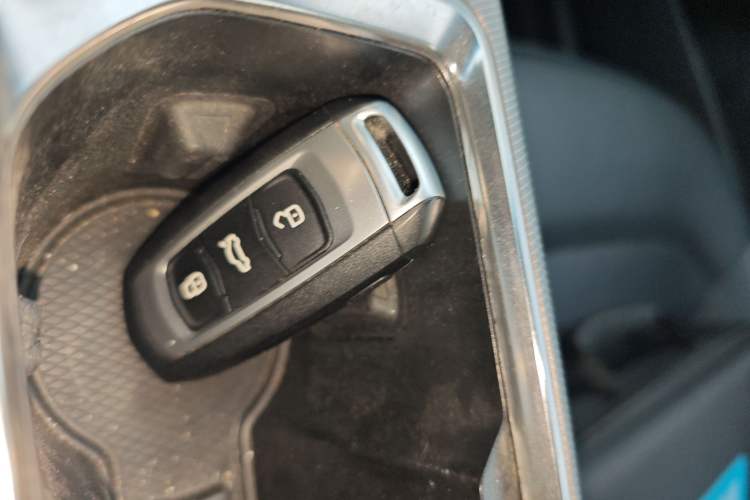 Used Geely Auto Emgrand GL 2019 1.4T Manual Elite Smart Edition
