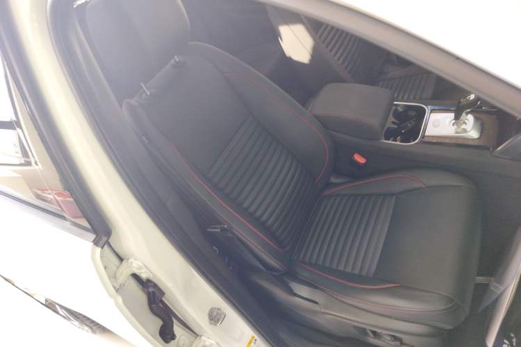 Used Land Rover Discovery Sport 2020 249 PS R-Dynamic Performance Tech Edition 7 Seats
