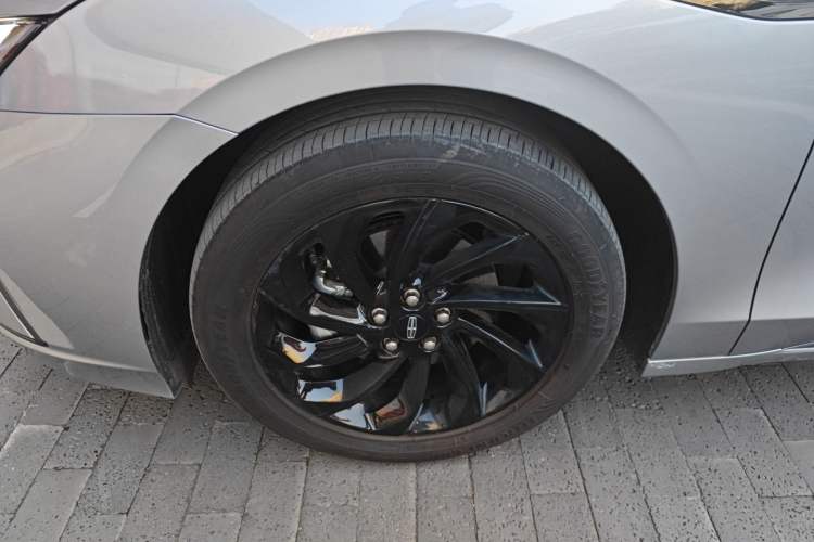 Used Lincoln Z 2025 2.0T Prestige Hybrid Edition
