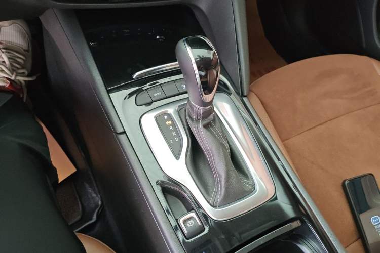 Used Buick Regal 2019 Revised 20T Luxury Version China VI Standard
