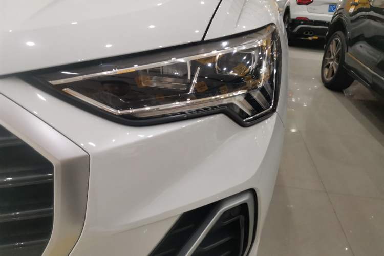 Used Audi Q3 2022 40 TFSI Fashion Dynamic Model