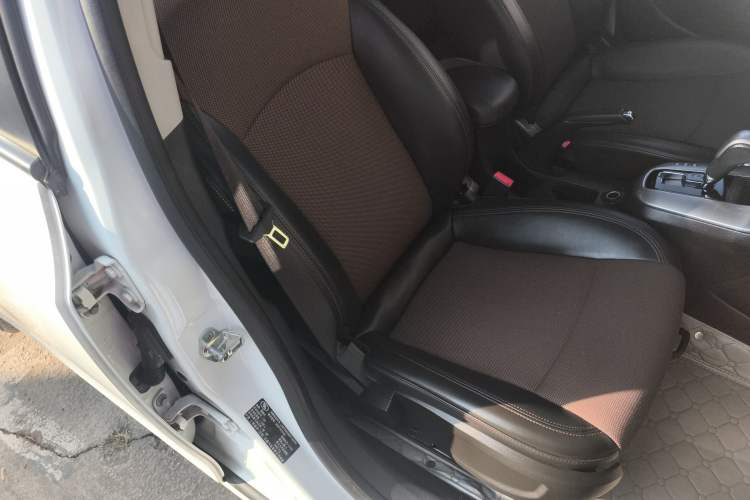 Used Chevrolet Cruze 2013 Hatchback 1.6L Automatic Luxury Model
