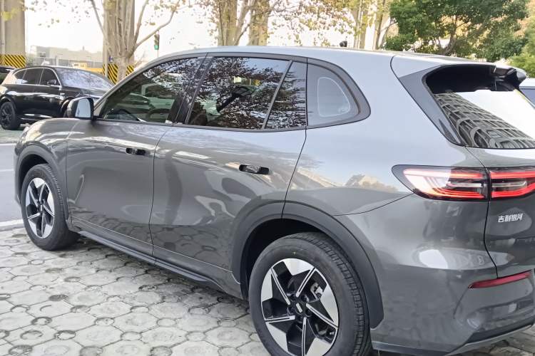 Used  E5 2024 530km Long-Range Version
