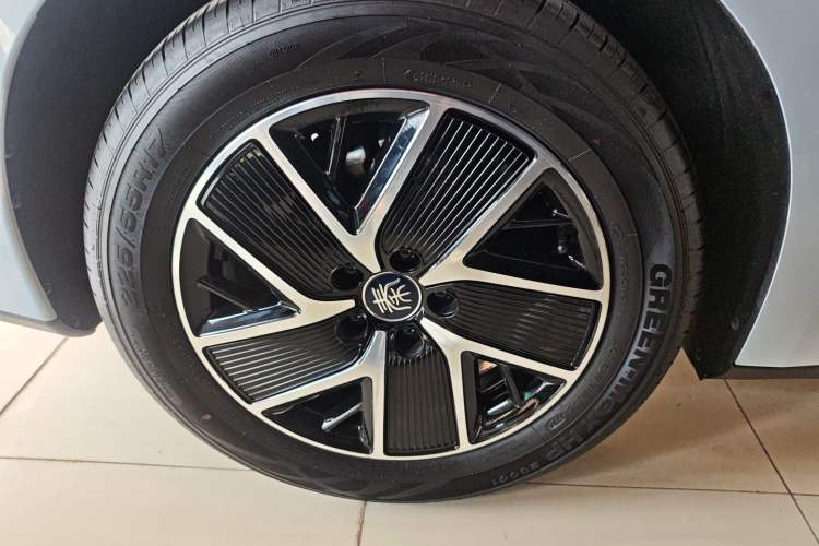 Used BYD Qin L 2024 DM-i 120KM Leading Model