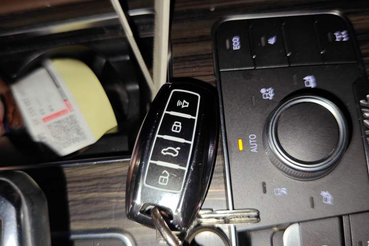 Used Haval H9 2017 2.0T Gasoline 4x4 Luxury 7-Seater
