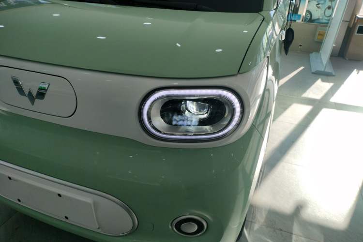 Used Wuling Hongguang MINIEV 2024 3rd Generation 215km Youth Edition
