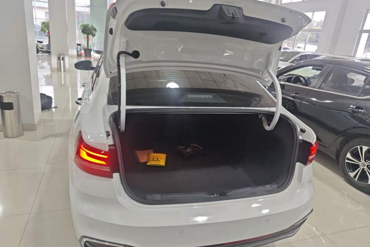 Used Volkswagen Lavida 2023 Revised Version 1.5L Automatic 5 Millionth Edition
