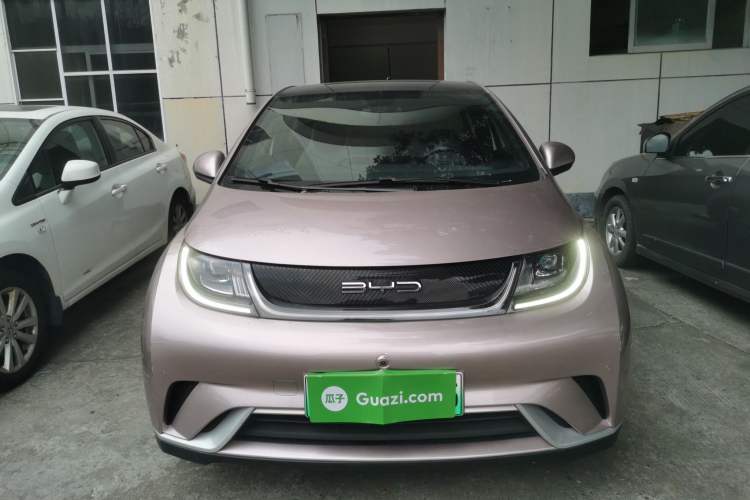 Used BYD Dolphin 2023 420 km Fashion Edition
