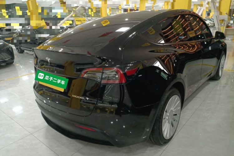 Used Tesla Model Y 2023 Rear-Wheel-Drive Version
