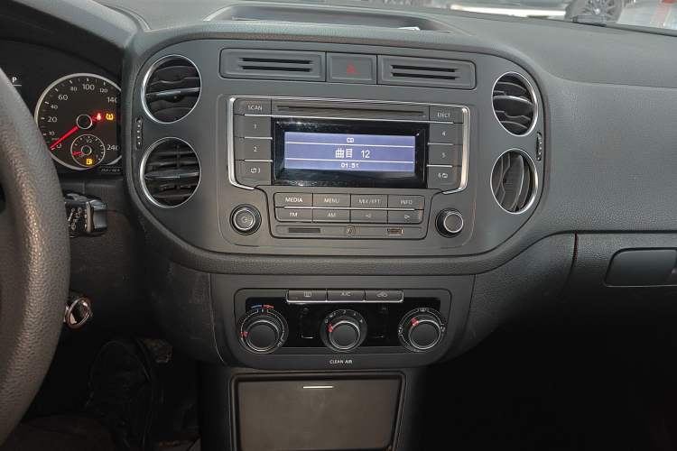 Used Volkswagen Tiguan 2016 280TSI Automatic Two-Wheel-Drive Silk Road Style Edition