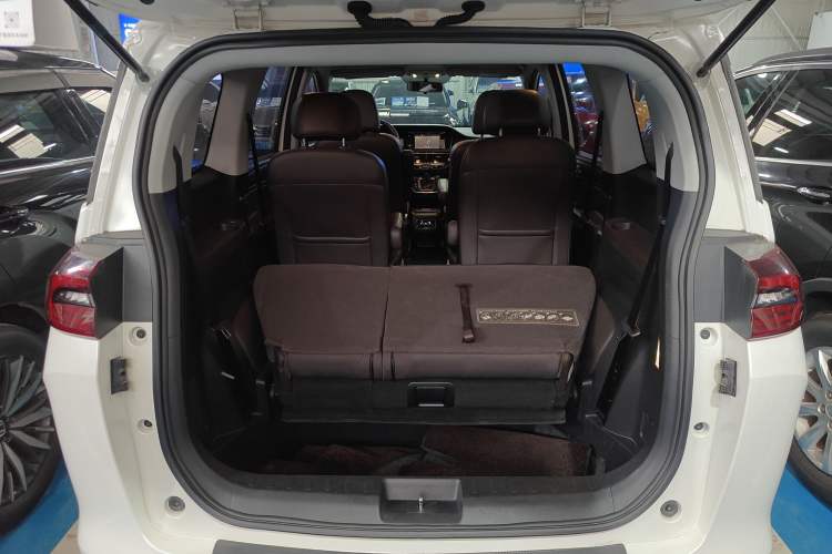 Used GAC Trumpchi M6 2019 270T Automatic Luxury Edition (7-seater) China V Standard
