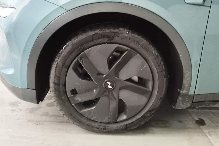 Used ONVO L60 2024 60 kWh Rear-Drive Version