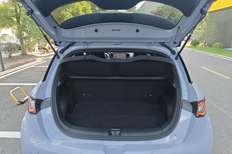 Used BYD Dolphin 2023 420 km Fashion Edition
